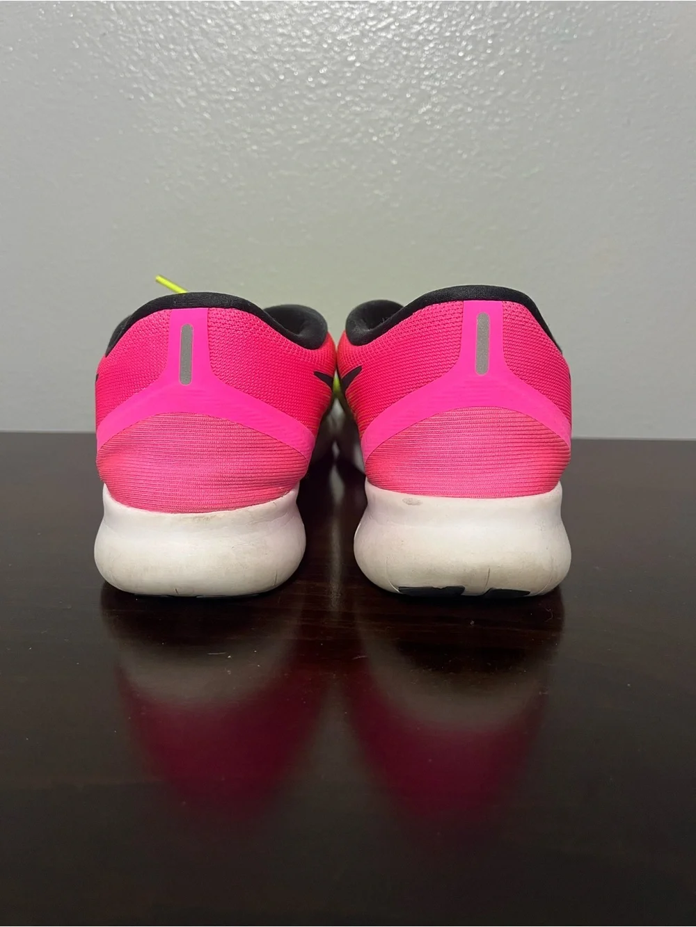 Nike Women’s Neon Yellow and Pink Gradient Running Sneakers